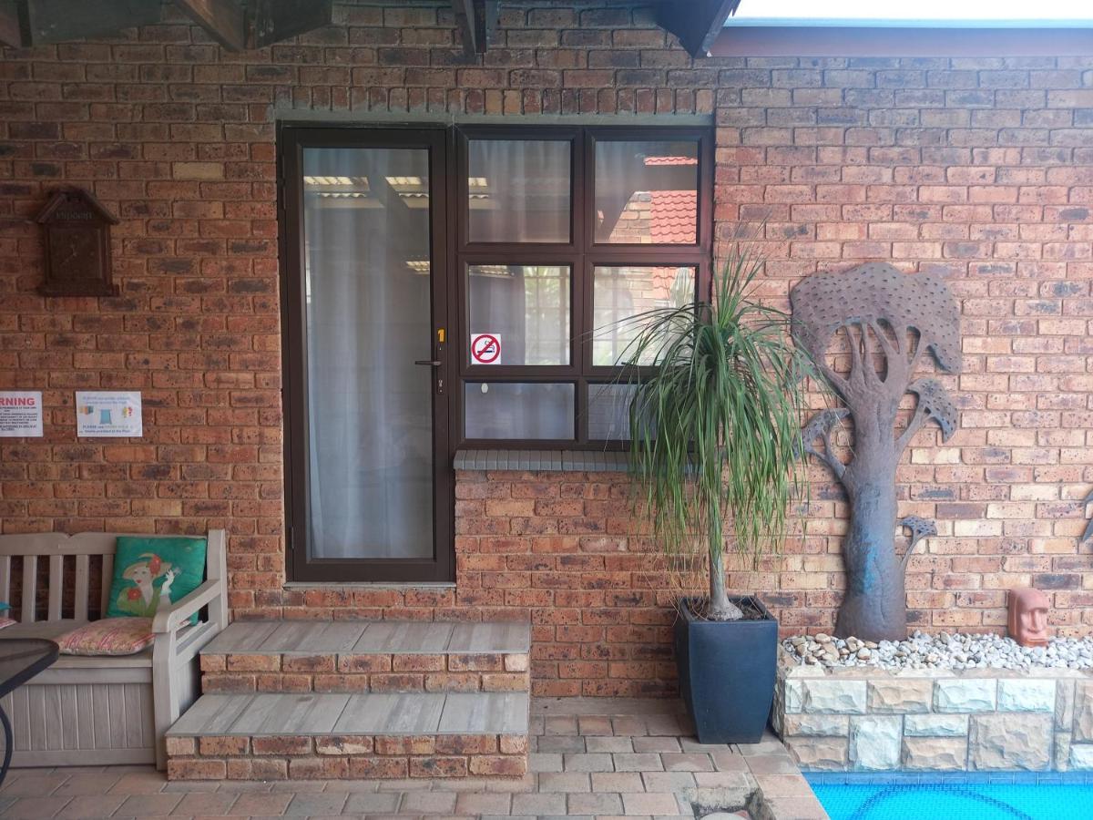 Meadows Guesthouse Germiston Exterior foto